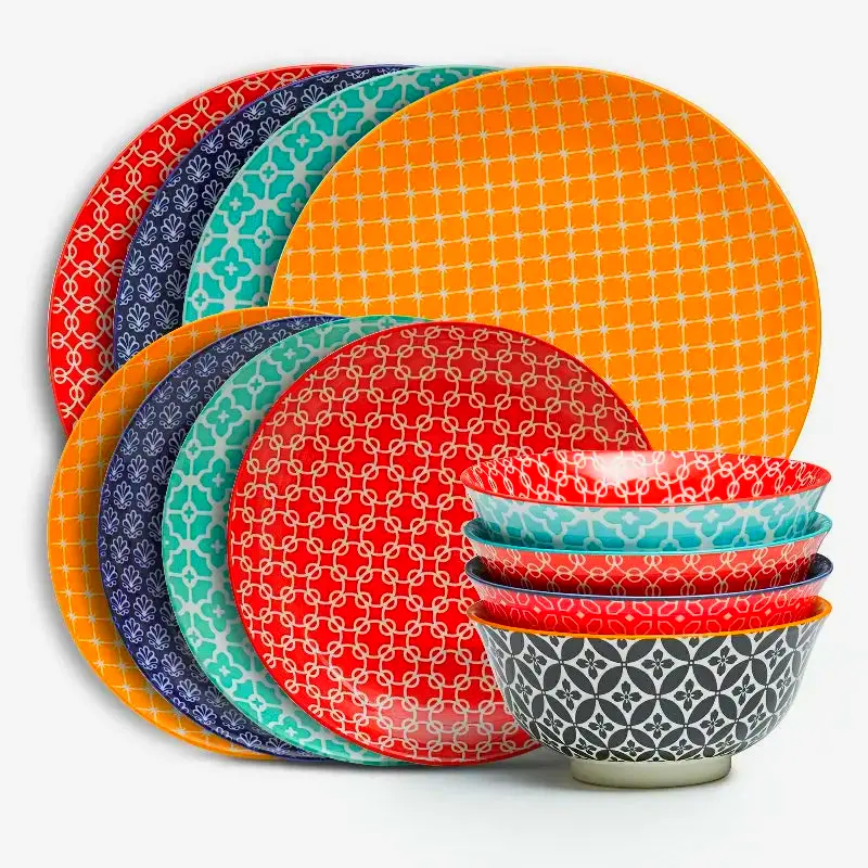 Complete ceramic dinnerware set of 12 modern and elegant dinnerware for home and kitchen dining.