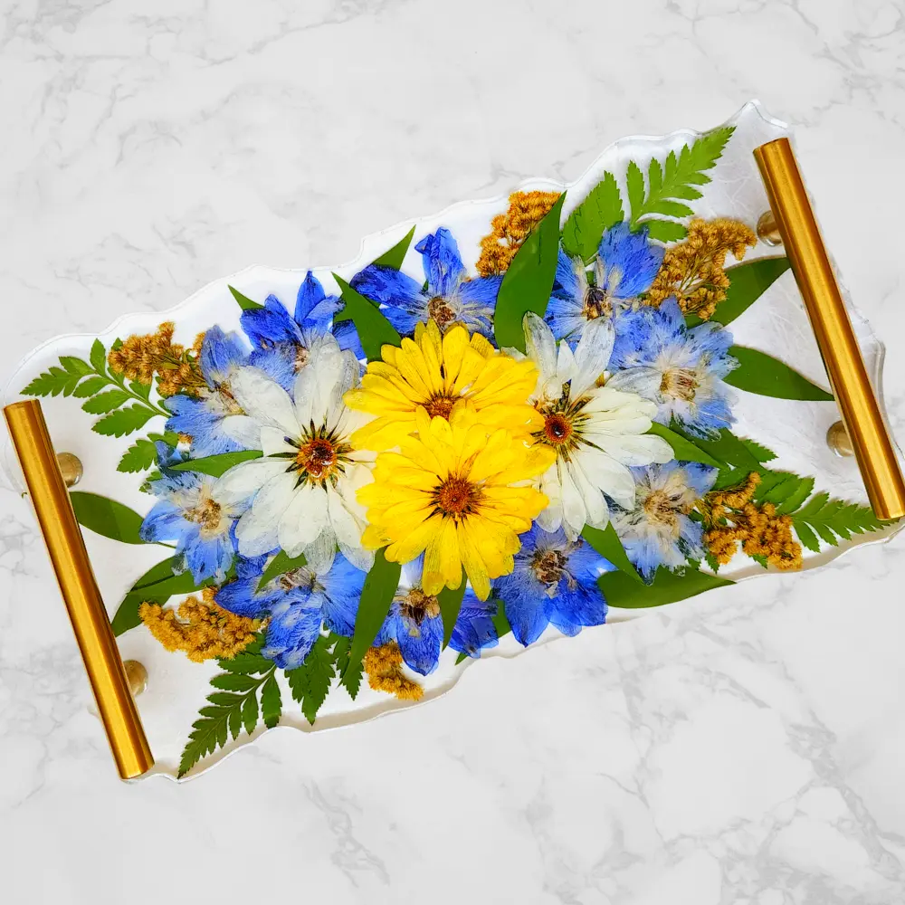 Elegant pressed flower vanity tray. Floral resin decor for bathroom bedroom.