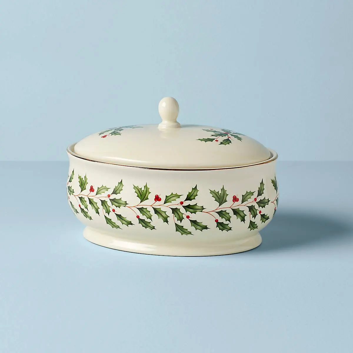 Lenox Holiday covered baking dish for seasonal kitchen cooking and Christmas dining table