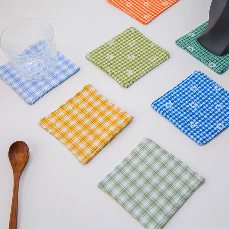 Plaid linen coaster in color 1 for rustic kitchen tabletop