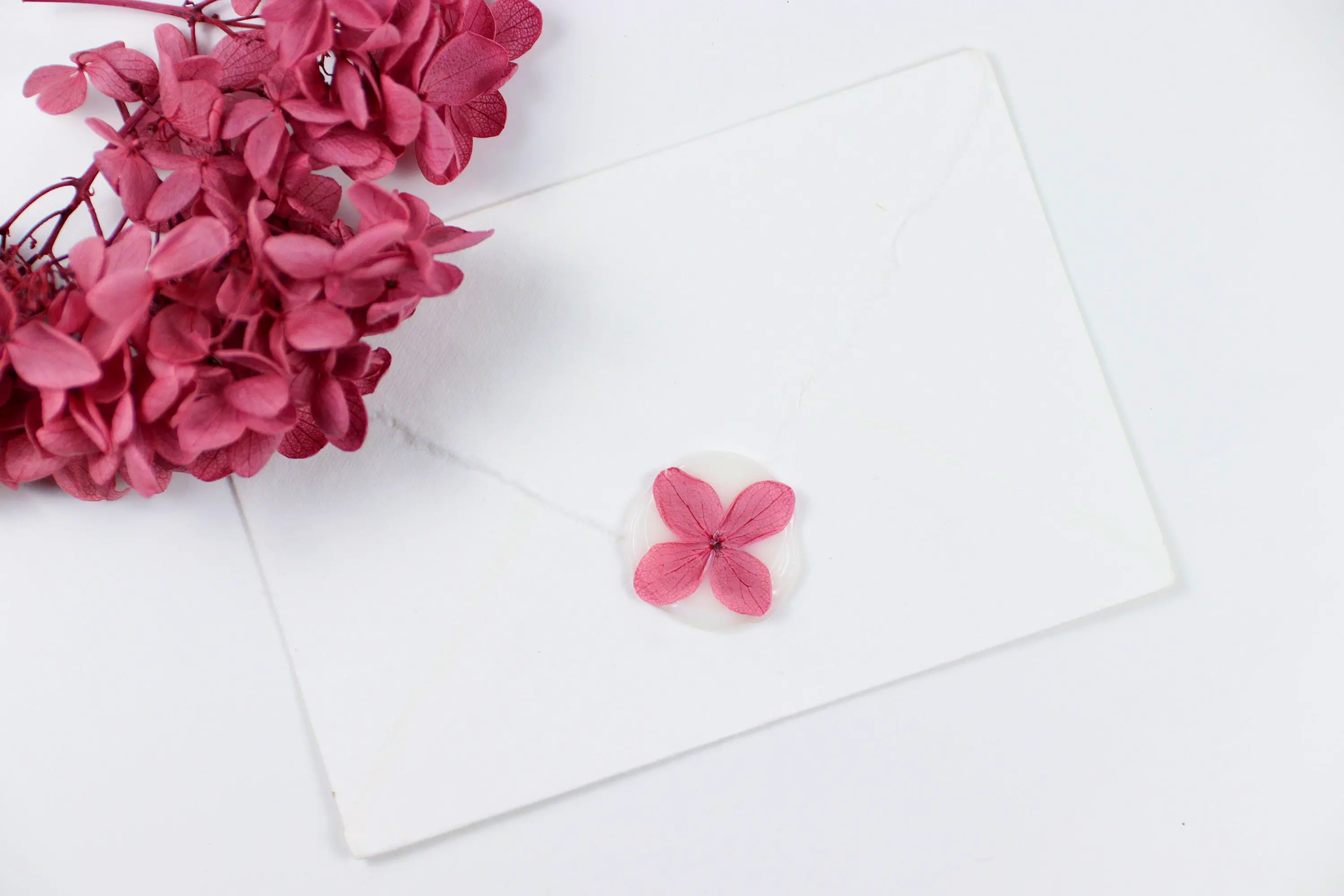 Vintage Hydrangea Wax Seal Pack of 10 or 25 for vintage themed weddings or crafts.