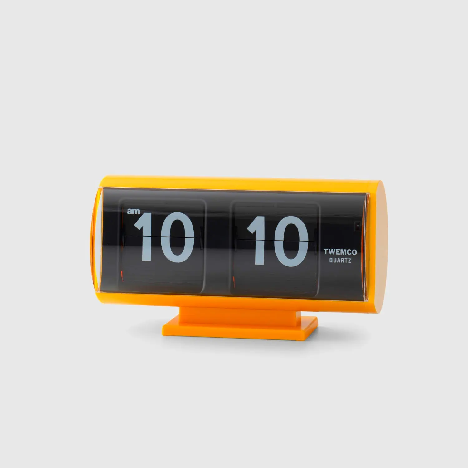 Retro flip clock for bedside desk or office. Stylish & functional timepiece for modern interiors.